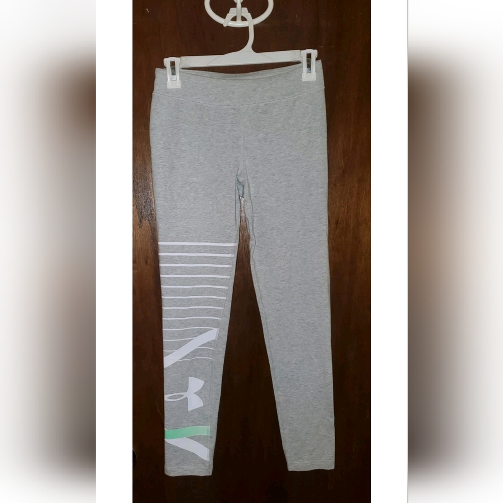 Under Armour Gray Logo Crop Leggings Sz Small